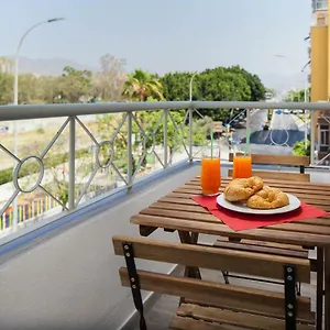 guadalmedina-apartament-wifi-a-a-close-to-center.hotelsinnerja.org/